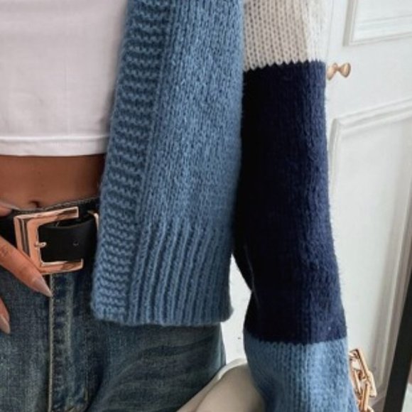 SHADES OF BLUE COLOR BLOCK CARDIGAN WINTER FALL - Picture 4 of 7